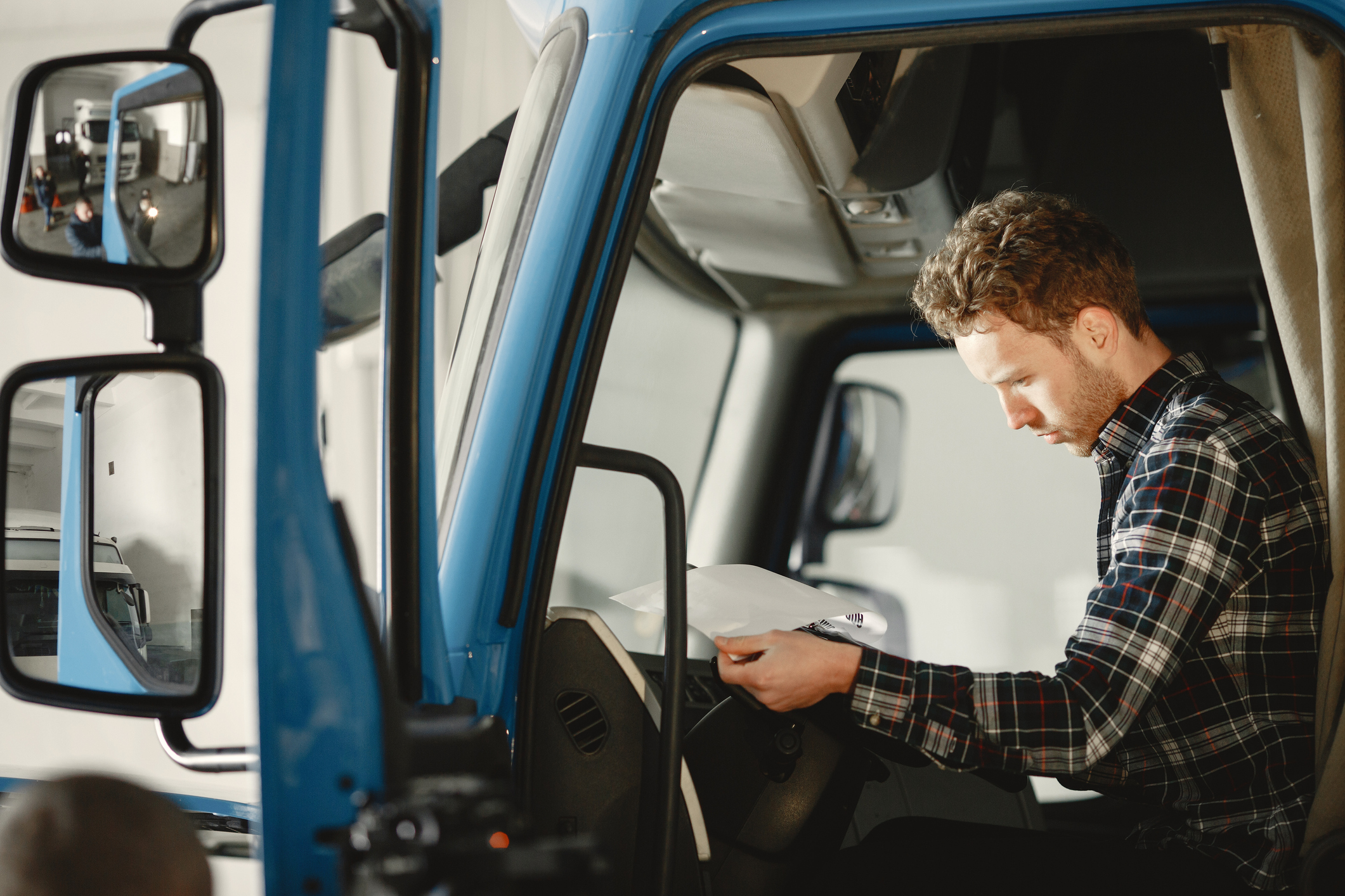 Navigating the Driver Qualification File Checklist A Complete Guide for Fleet Managers